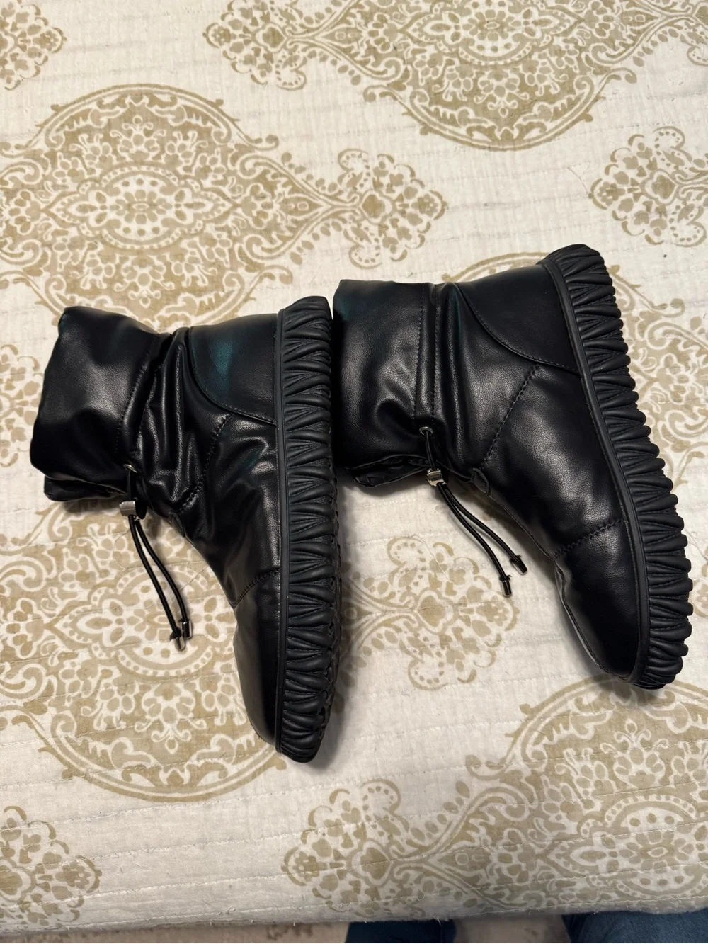Women’s Black Quilted Winter Ankle Boots with Decorative Toggle